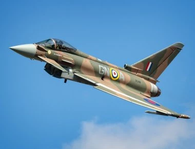 Εντυπωσιακή επίδειξη του μαχητικού Typhoon της RAF (βίντεο)